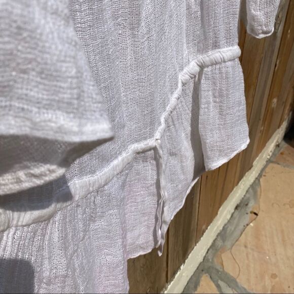 Sunday linen white tunic in white - Picture 10 of 10